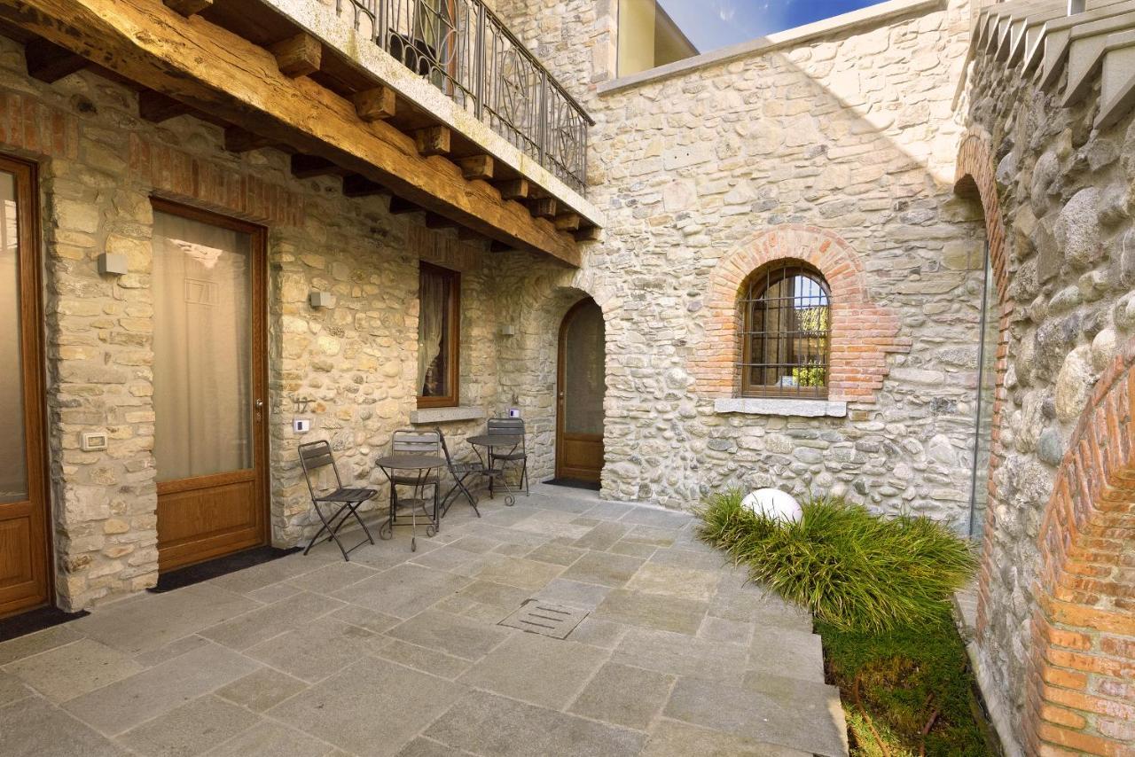 Il Borgo - 1711 Luxury Guest House Arlate Exterior foto