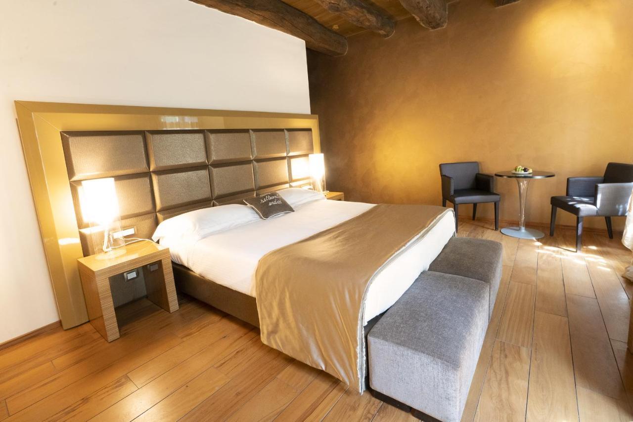Il Borgo - 1711 Luxury Guest House Arlate Exterior foto