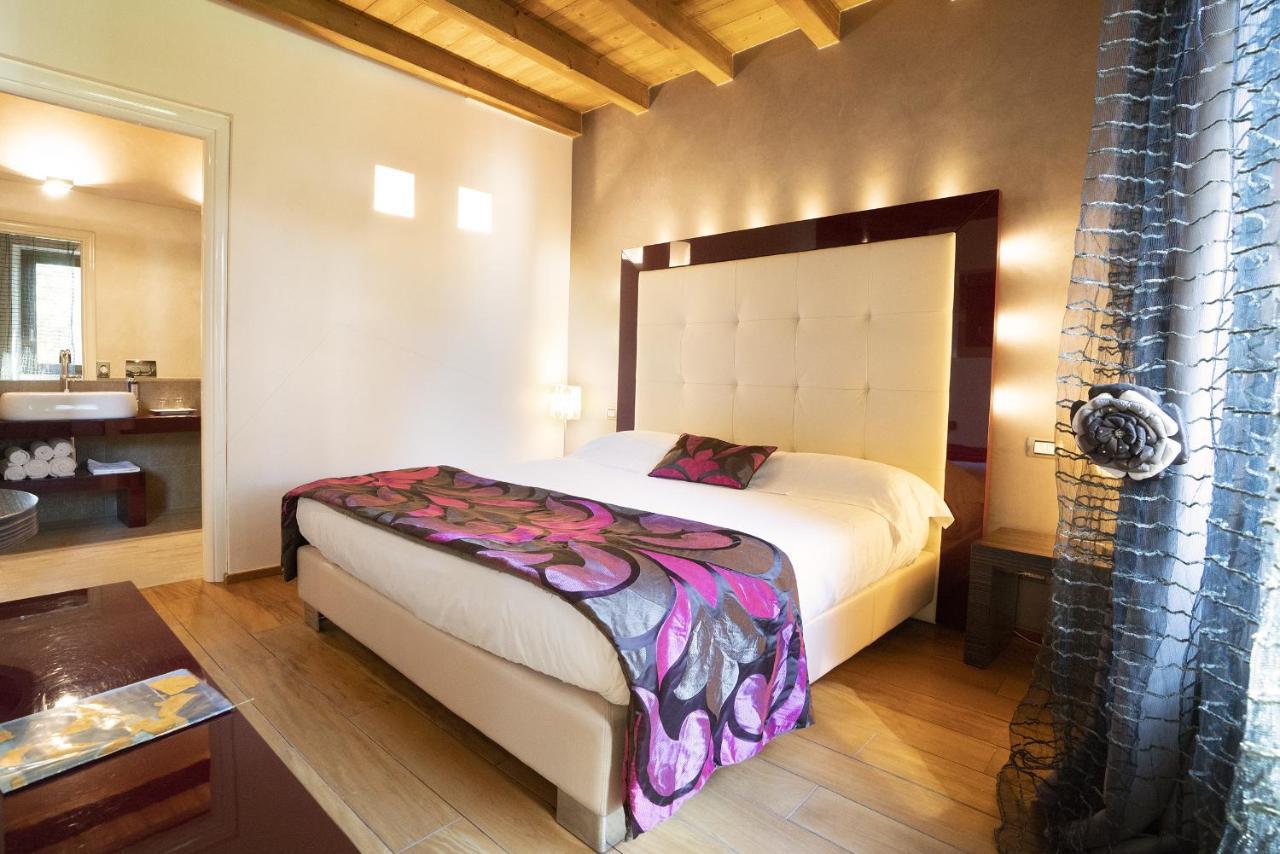 Il Borgo - 1711 Luxury Guest House Arlate Exterior foto